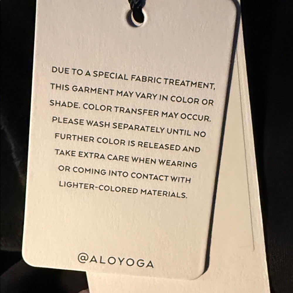 ALO YOGA | ✨NEW✨ Show Off Cargo Wide Leg Trouser (Regular) in Black - Picture 6 of 6